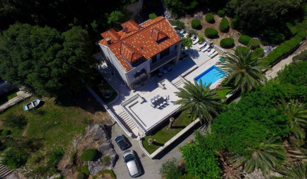 Aerial view of the property of the luxurious villa Dubrovnik Oasis for rent and vacation
