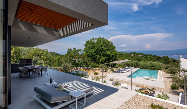 Роскошная вилла Кrk 1 Vrbnik с подогреваемым бассейном и джакузи