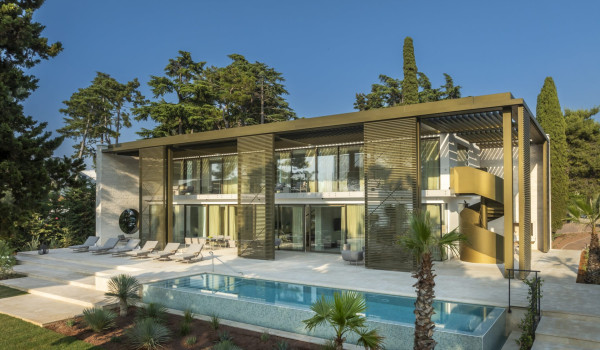 Luxuriöse Strandvilla Porec Golden Pride beheizter Pool