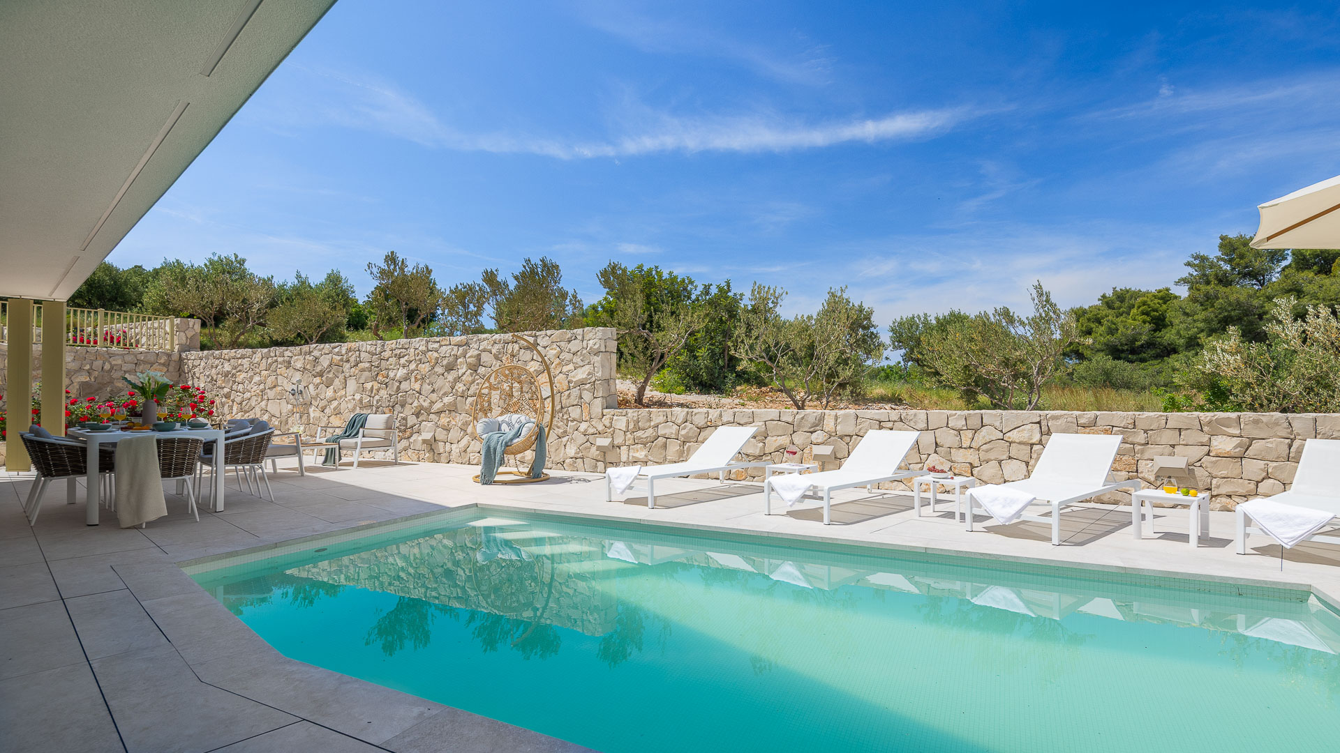 Luxury Villa Sutivan Lemon M with heated pool on the island of Brac