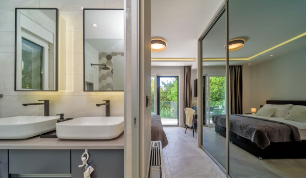 Entrance from the bedroom to the en suite bathroom and its own exit to the terrace