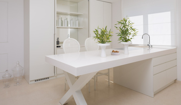 Kitchen and dining table with high chairs in a luxury villa Primosten Glamour with concierge service in Primosten