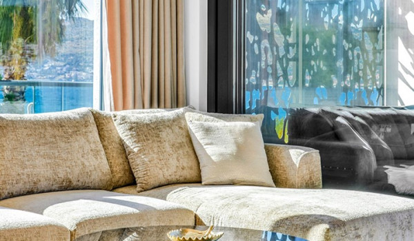 Luxury Beachfront pet friendly villa for 16 pax in Trogir - dining and living area