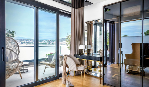 Luxury Beachfront pet friendly villa for 16 pax in Trogir - air conditioned bedroom with king size bed and seaview