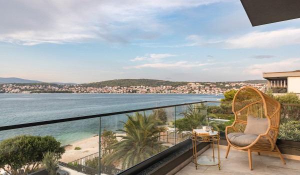Luxury Beachfront pet friendly villa for 16 pax in Trogir - outdoor seating area