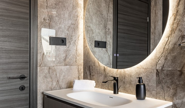 Luxury Beachfront pet friendly villa for 16 pax in Trogir - bathroom with shower