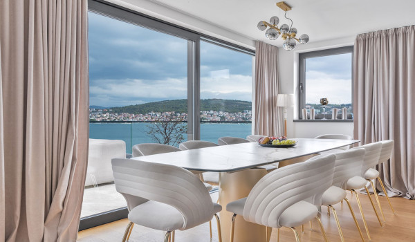 Luxury villa for a family vacation in Trogir - dining area