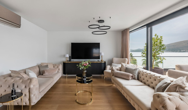 Luxury villa for a family vacation in Trogir - spacious living area