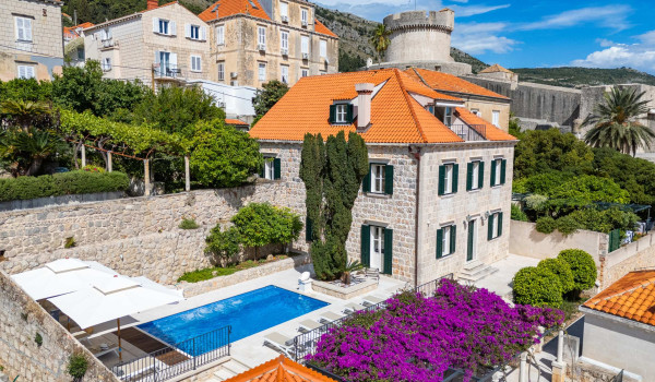 Luxury villa Dubrovnik Stone Beauty with pool, sauna and gym