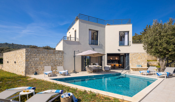 Luxury Villa Soleia Skrip with pool on Brac