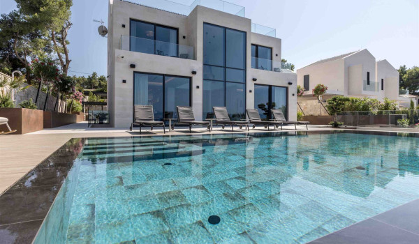 Luxury Seafront Villa Sutivan Deluxe Palace with pool