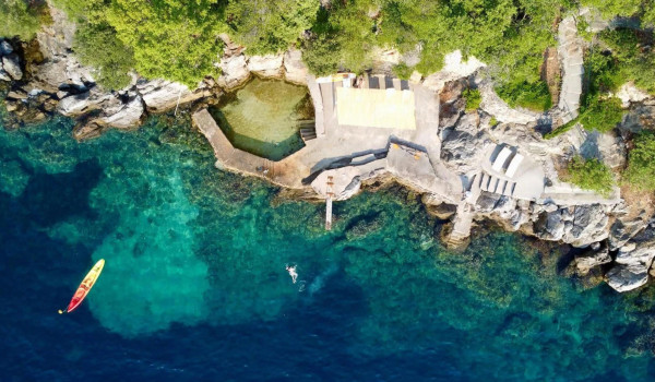 Spacious Dalmatian villa rental with private beach access, lush Mediterranean garden, sea and island views and concierge service for stress‑free Adriatic holiday near Dubrovnik
